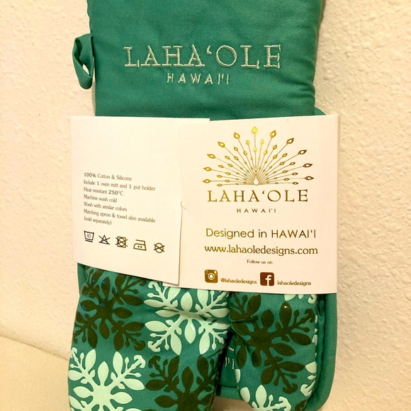 LAHA’OLE DESIGNS HAWAII
Quilt Pot Holder Set - Puakenikeni - Picture 3 of 3